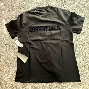 Fear of God Essentials Black Short Sleeve Logo Tee